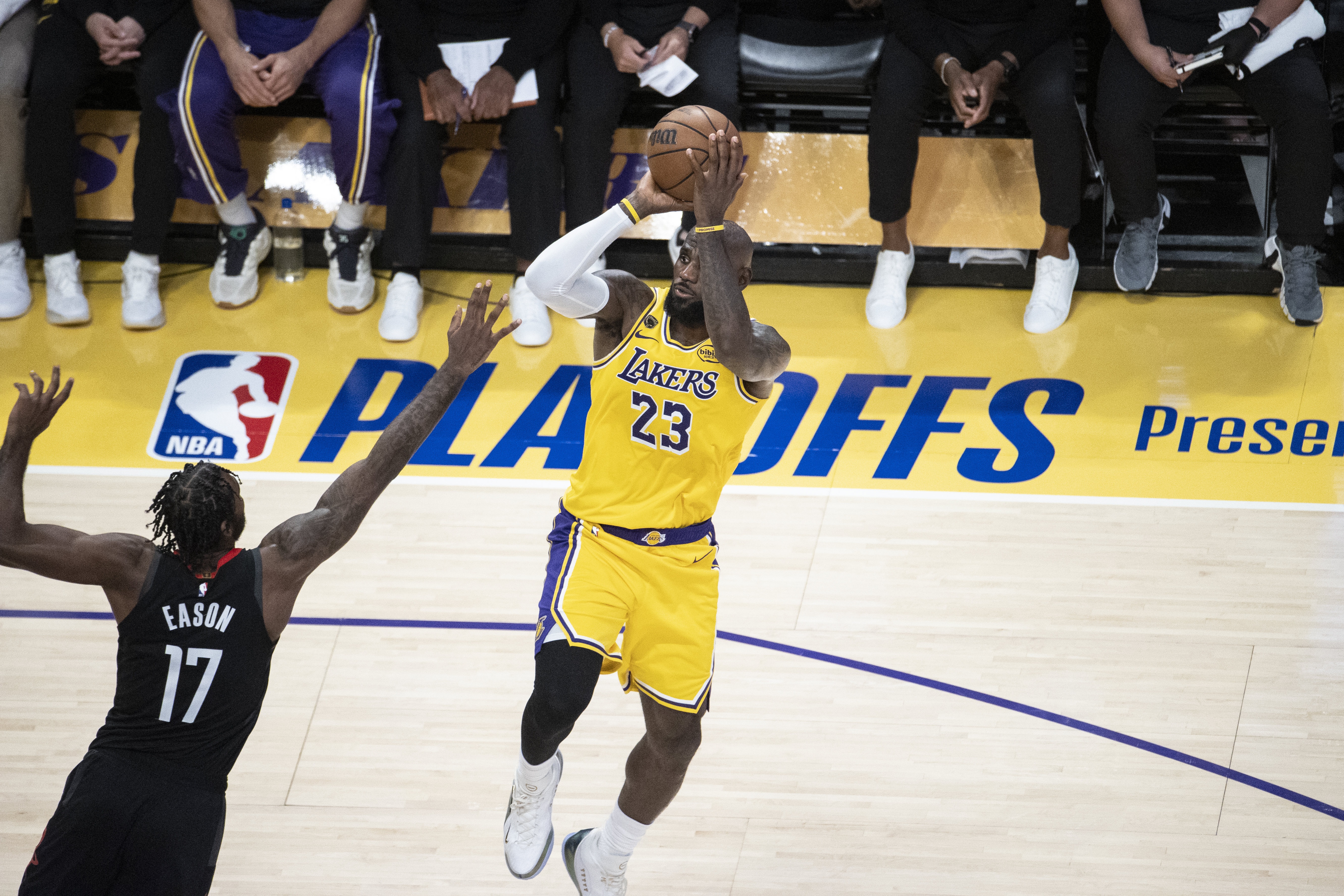 季后赛加时赛14胜4负，詹姆斯77.8%胜率压阵