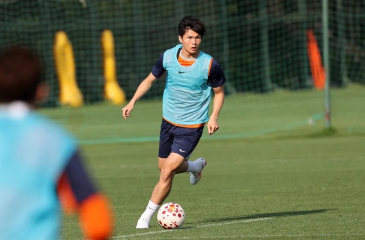 山东泰山基地完成赛前最后一练,明日客战西海岸 山东泰山基地完成赛前最后一练,明日客战西海岸