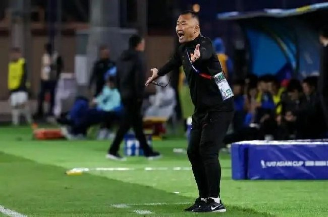国字号教练洗牌：上村健一留任渺茫 久尔杰维奇接手国青在即